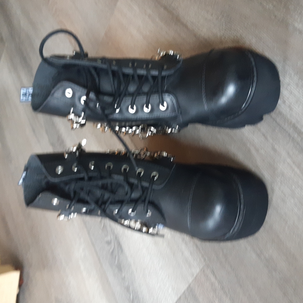 T.U.K 7 Loop Strap Dino Lug Boot - Picture 5 of 12